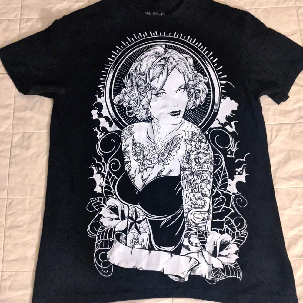 Fifth Sun women's top - Picture 2 of 3